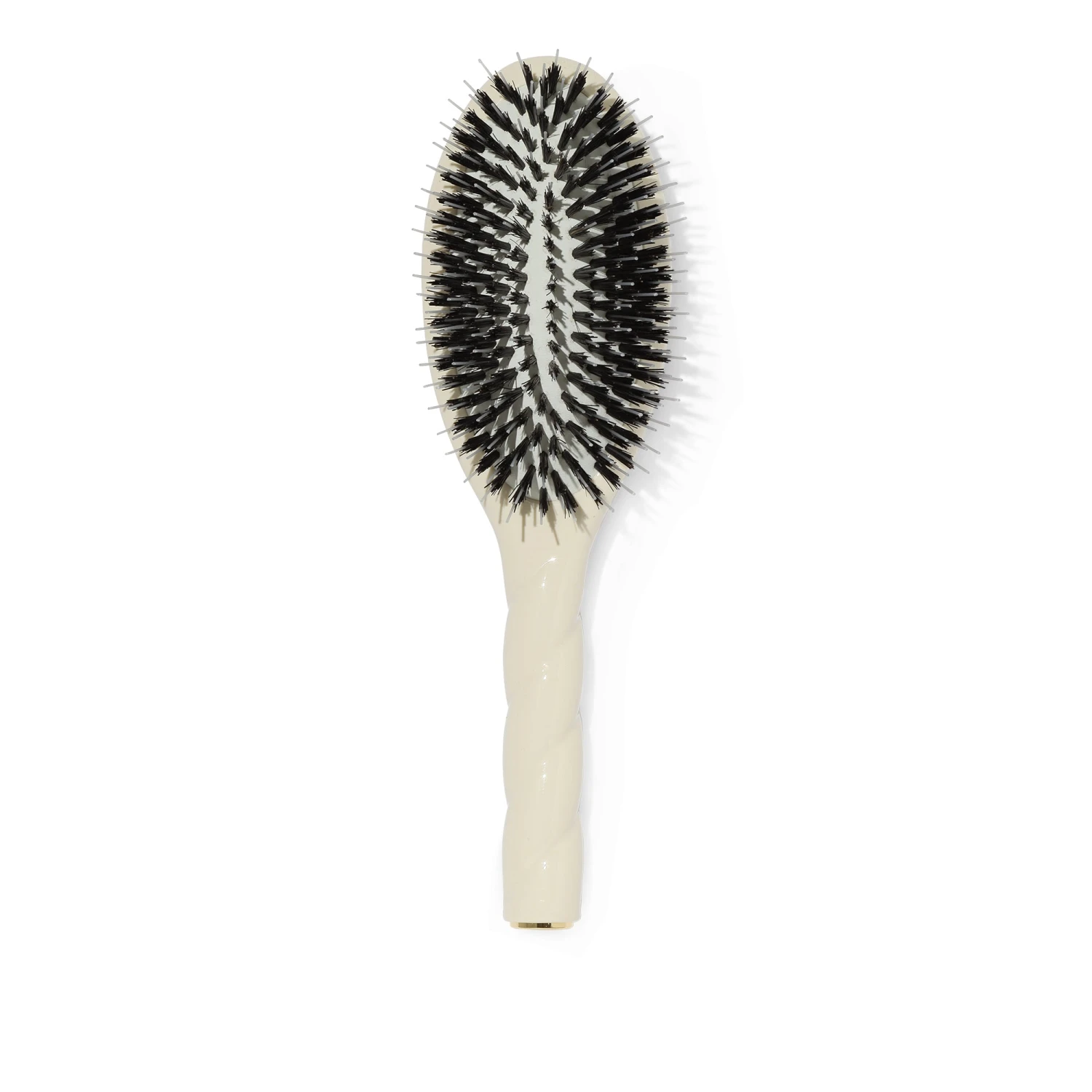 La Brosse N°02 L’indispensable Soin Et Démêlage 1 La Brosse N°02 L’indispensable Soin Et Démêlage
