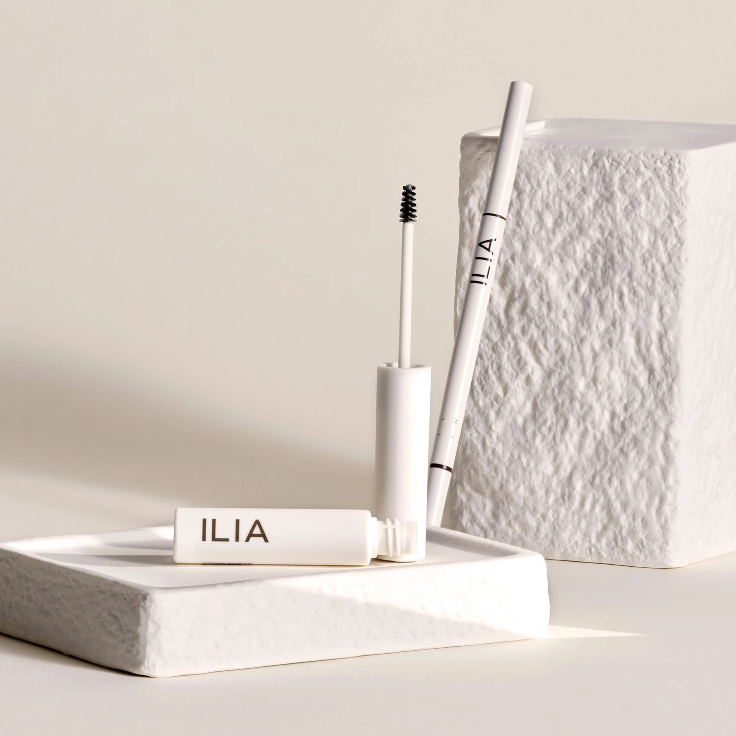 In Full Micro-Tip Crayon Sourcils 13 In Full Micro-Tip Crayon Sourcils – Image 13