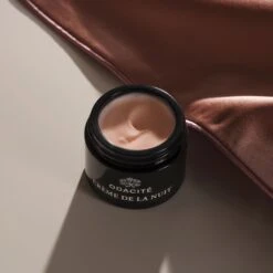 Crème De La Nuit Vitamine C + Ashwagandha 6 Crème De La Nuit Vitamine C + Ashwagandha -OH MY CREAM! 2023 O1 OMC A RITUEL NUIT 4 Post