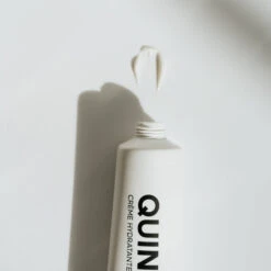 Crème Hydratante Anti-Pollution -OH MY CREAM! 202406 QUINQUE CREMEHYDRANTEANTIPOLLUTION TEXTURE2carre