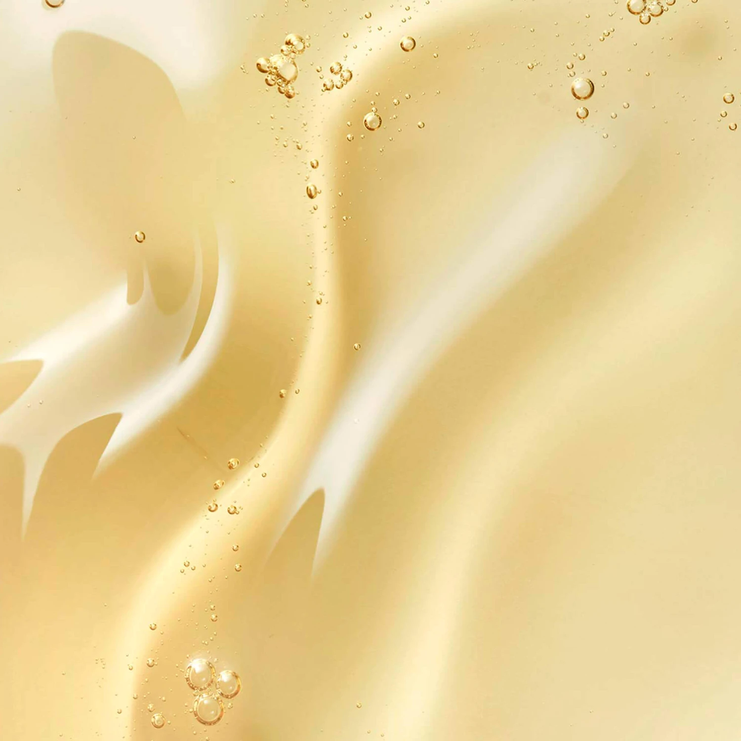 Revitalizing Body Oil Huile Corps Revitalisante 2 Revitalizing Body Oil Huile Corps Revitalisante – Image 2