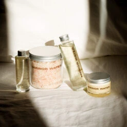 Smooth Body Oil Huile Corps -OH MY CREAM! 202407 MIRROR WATER GAMME NATURE MORTE 4 carre 582ecab8 861e 401f 9185 cbdbe2baa913