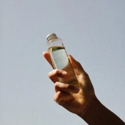 Smooth Body Oil Huile Corps -OH MY CREAM! 202407 MIRROR WATER SMOOTH BODY OIL LIFESTYLE 6 carre