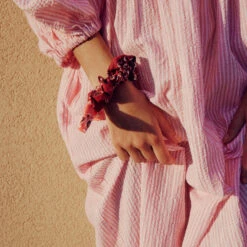 Chouchou -OH MY CREAM! 202410 CALL IT BY YOUR NAME CHOUCHOU Rouge MANNEQUIN Carre