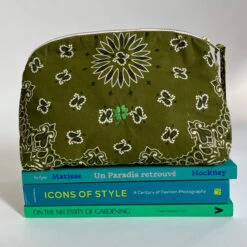 Grande Trousse De Toilette -OH MY CREAM! 202410 CALL IT BY YOUR NAME Vanity Vert Lifestyle Carre