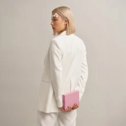 Bandes Liftantes Front Et Yeux 10 Bandes Liftantes Front Et Yeux -OH MY CREAM! 202410 Lyfta PatchLiftant FrontetYeux mannequin11 Carre