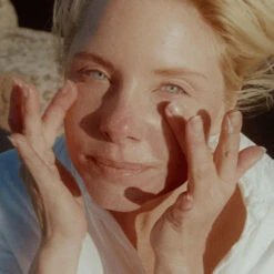 Verso Daily SPF50 Crème Solaire Hydratante -OH MY CREAM! 2024 10 Verso DailySPF50 Mannequin carre