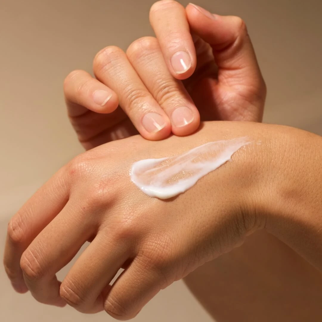 Gentle Genius™ Barrier Care Crème Mains Réparatrice Rapide – Image 2