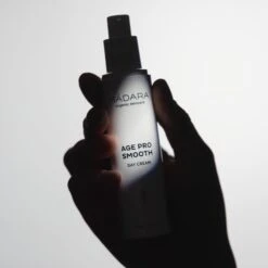 Madara Age Pro Smooth Day Cream Crème De Jour -OH MY CREAM! 202504 Madara Age Pro Smooth Day Cream Nature morte