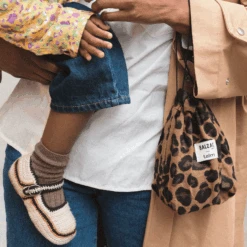 La Trousse De Soins Grossesse & Post-Partum Balzac Paris X Talm -OH MY CREAM! 202505 TalmxBalzac Troussedesoinsgrossesse post partum Mannequin2 Carre 1