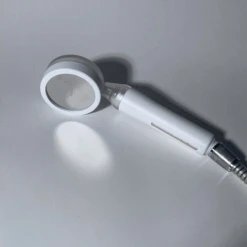 Pommeau De Douche Filtrant -OH MY CREAM! 202507 Pommeaux Seoni nature morte 2 Carre