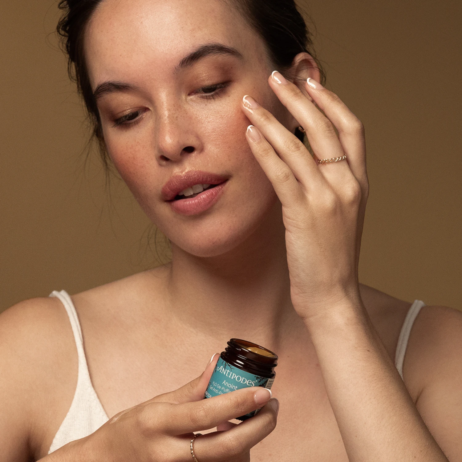 Αντίποδες Anoint H2o Contour Des Yeux Décongestionnant 5 Αντίποδες Anoint H2o Contour Des Yeux Décongestionnant – Image 5