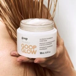 Nutrient Shinebath Hair Mask Masque Cheveux Nourrissant -OH MY CREAM! 230323CB goopglow Hair SHOT 04 1217 NUTRIENTHAIRMASK GOOP MANNEQUIN carre