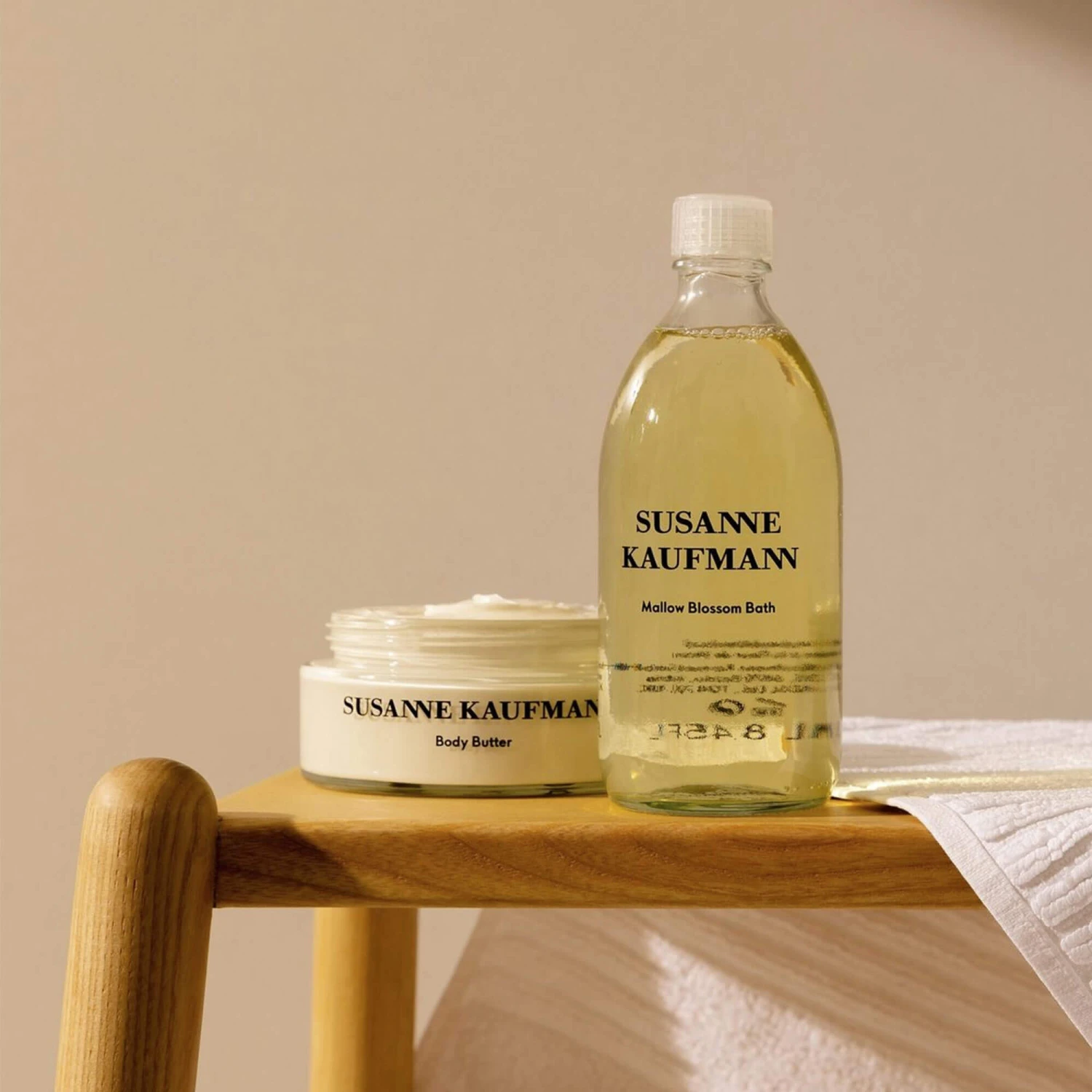 Mallow Blossom Bath Bain Moussant Fleur De Mauve 3 Mallow Blossom Bath Bain Moussant Fleur De Mauve – Image 3