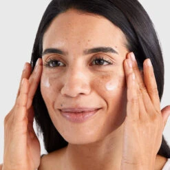 Fade Forward Sérum Anti-Taches -OH MY CREAM! FF IGFEED 1080x1080 7 carre