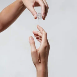 Dr. Barbara Sturm Hyaluronic Serum Sérum Hydratant 8 Dr. Barbara Sturm Hyaluronic Serum Sérum Hydratant -OH MY CREAM! Hyaluronic Serum Barbara Sturm 2