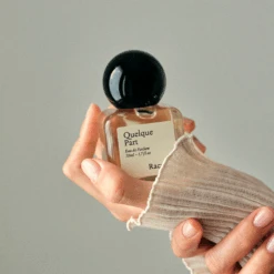 Quelque Part -OH MY CREAM! Racyne Quelque Part Mannequin Carre