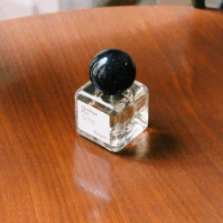 Quelque Part -OH MY CREAM! Racyne Quelque Part Nature Morte Carre