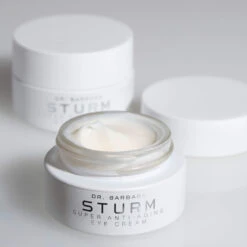 Dr. Barbara Sturm Super Anti-Aging Eye Cream Contour Des Yeux Anti-âge 7 Dr. Barbara Sturm Super Anti-Aging Eye Cream Contour Des Yeux Anti-âge -OH MY CREAM! Super Anti Aging Eye Cream Barbara Sturm 3