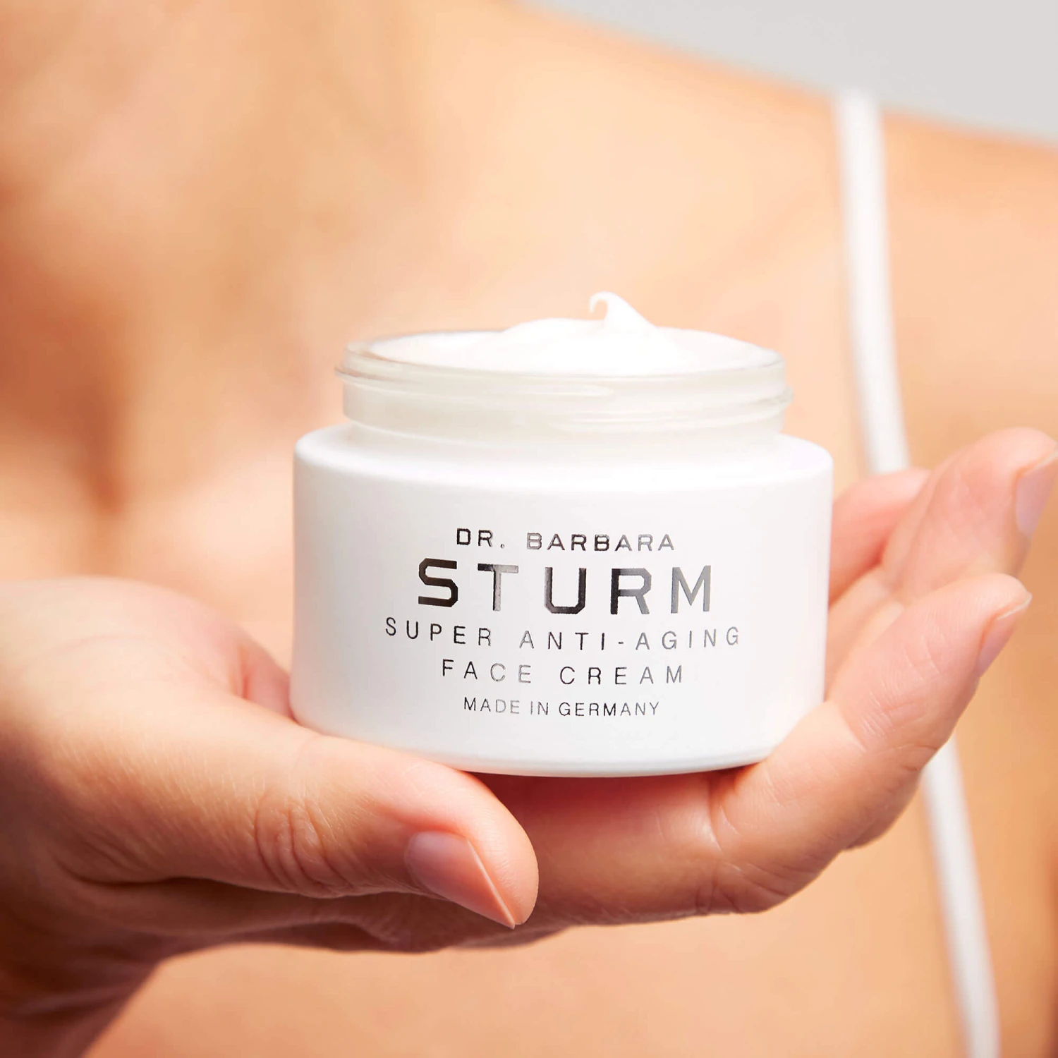 Dr. Barbara Sturm Super Anti-Aging Crème Visage Anti-âge 3 Dr. Barbara Sturm Super Anti-Aging Crème Visage Anti-âge – Image 3