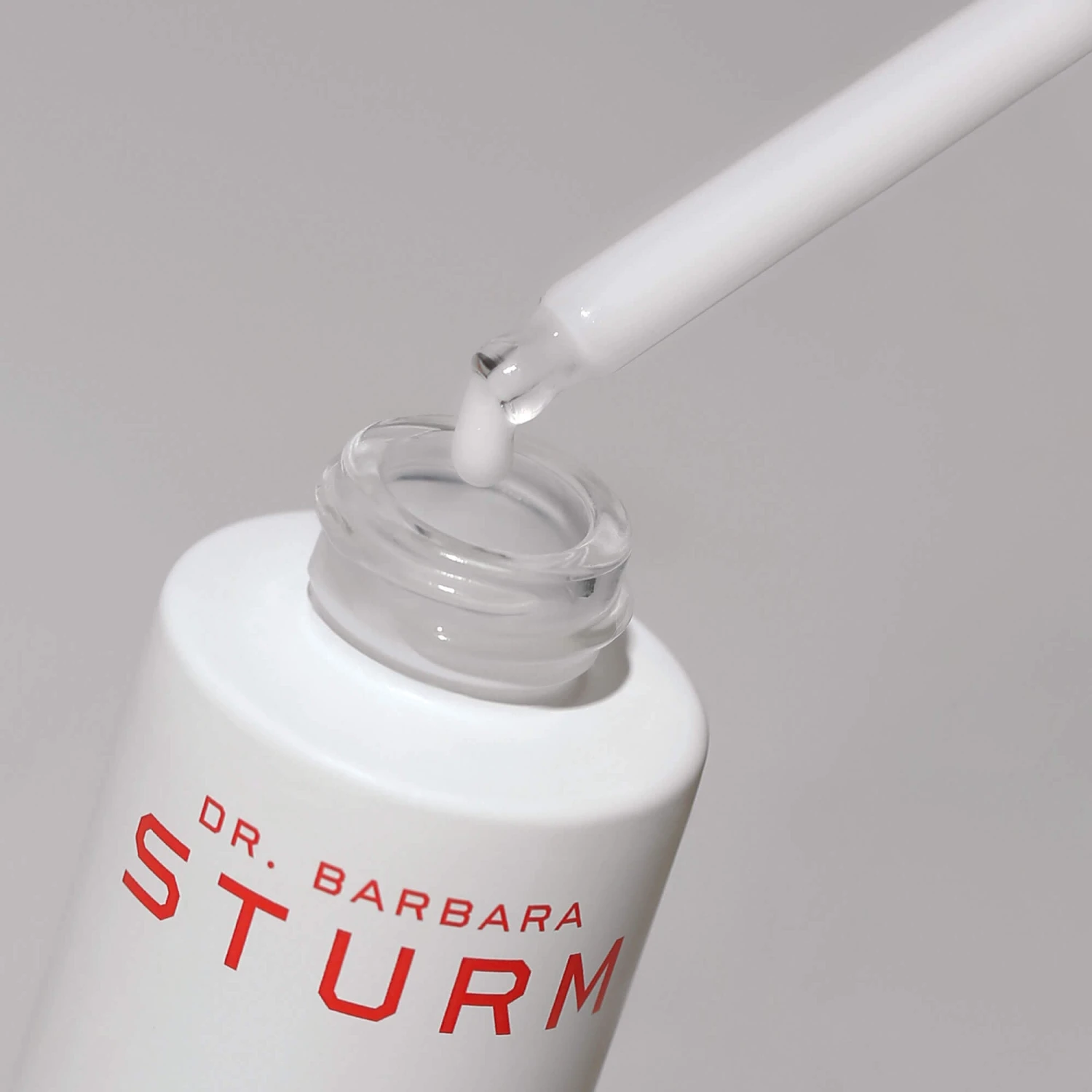 Dr. Barbara Sturm The Better B Sérum Niacinamide 3 Dr. Barbara Sturm The Better B Sérum Niacinamide – Image 3