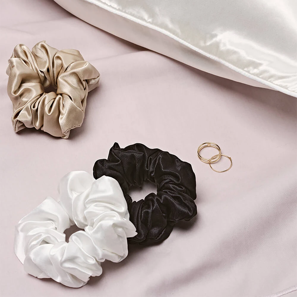 Trio De Chouchous En Soie 3 Trio De Chouchous En Soie – Image 3