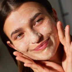 Microderm Instant Glow Exfoliant Éclat 6 Microderm Instant Glow Exfoliant Éclat -OH MY CREAM! open uri20231113 327915 vkfuwkcarre